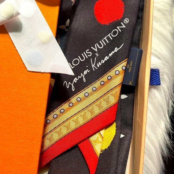 🔥 Louis Vuitton x Yayoi Kusama Silk Scarf/Twilly - Picture 4 of 8